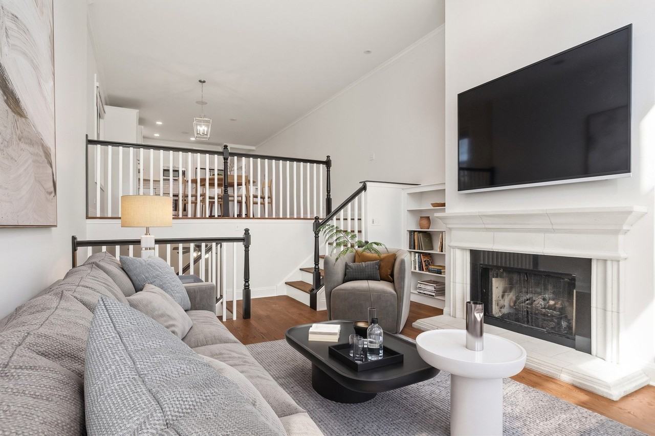 3928 N Greenview Ave #1 - Photo 4 of 21