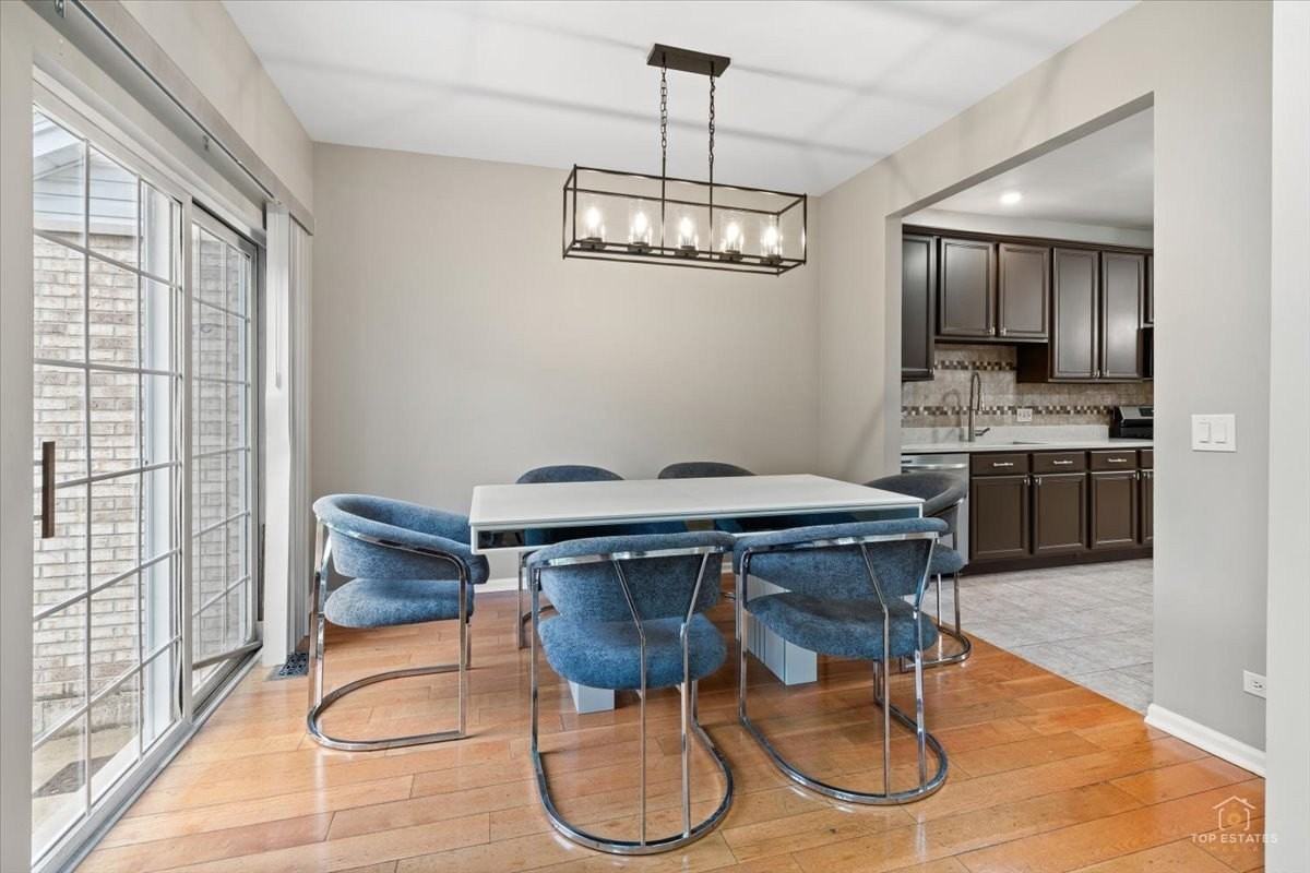 126 Bay Dr #126 - Photo 4 of 19