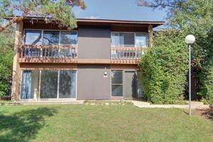 featured image of 5946 Greenview Rd