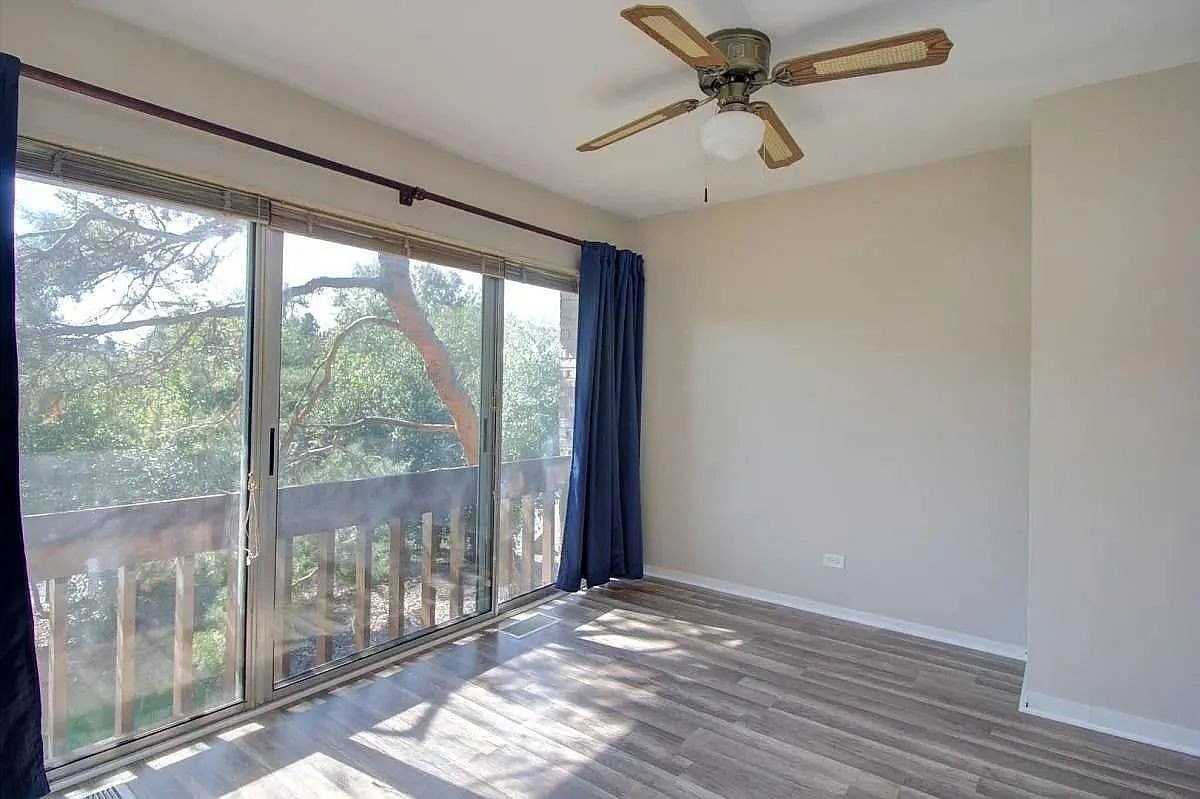 5946 Greenview Rd - Photo 6 of 12