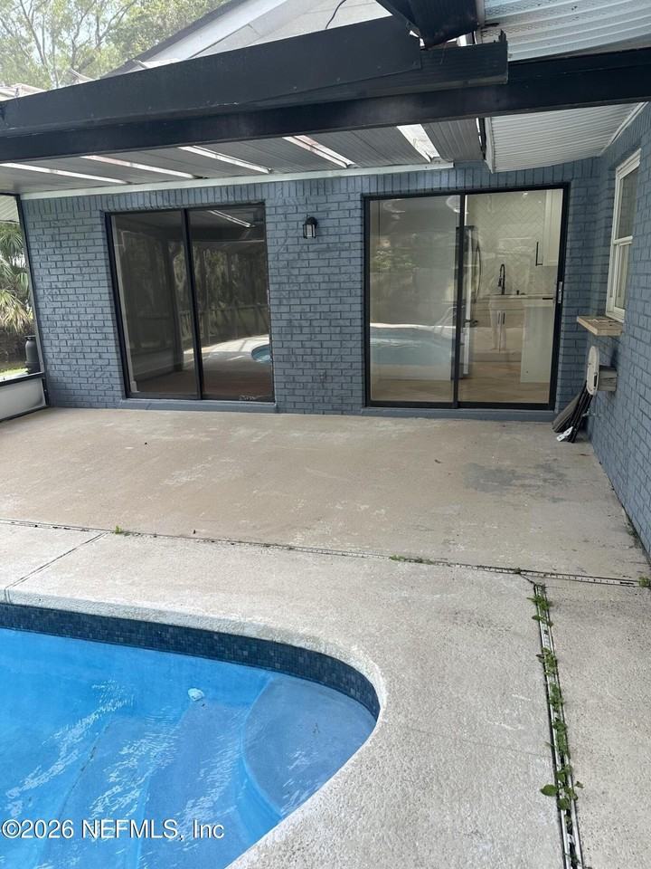 112 Granada Ln - Photo 7 of 8