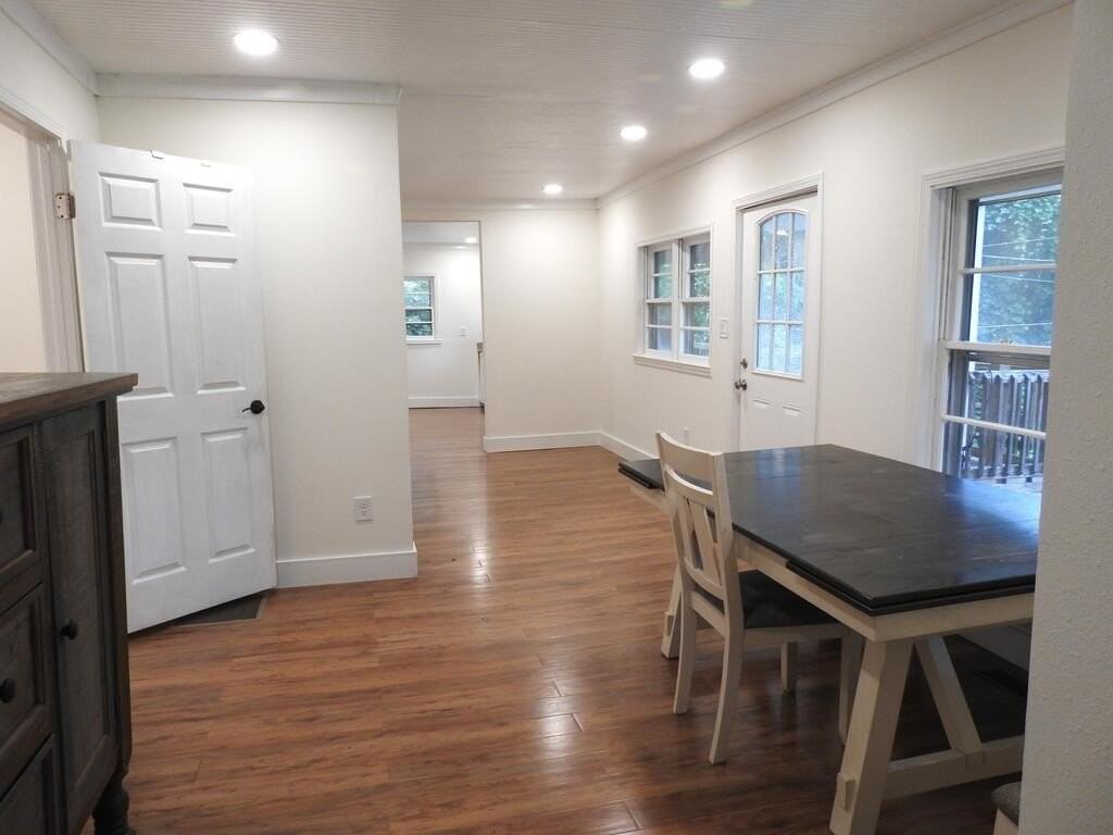 523 Pantertown Cir - Photo 3 of 35