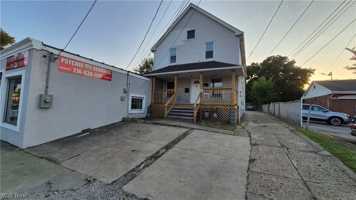 featured image of 3278 W 117th St #UP