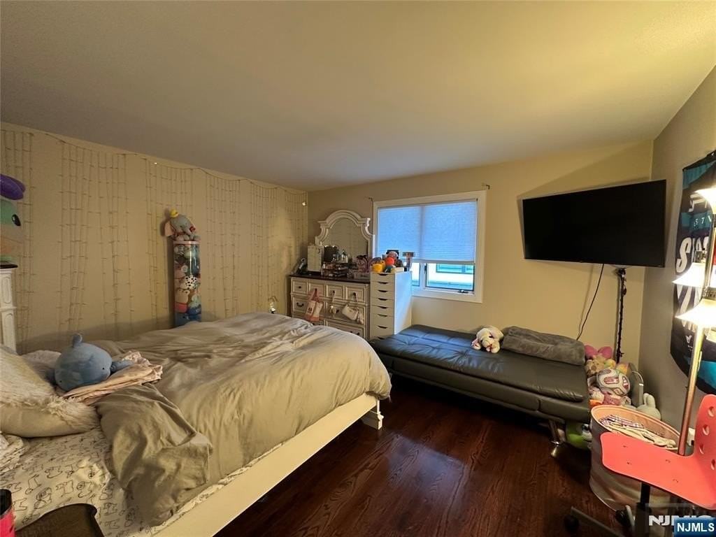 724 Undercliff Ave #B - Photo 3 of 9