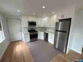 307 9th St #3B - Photo 1 of 1