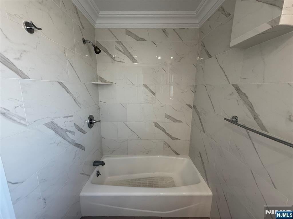 307 9th St #3B - Photo 5 of 15
