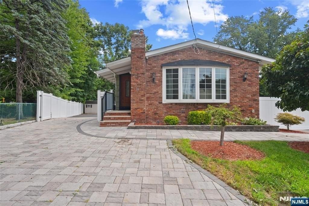 26 Dapp Ct - Photo 2 of 50