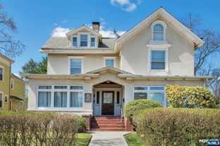 94 Park St #2R - Photo 1 of 1