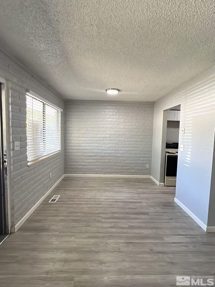 1799 York Way - Photo 6 of 13