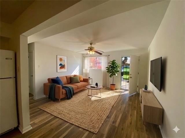 4801 Dauphine St #C - Photo 2 of 18