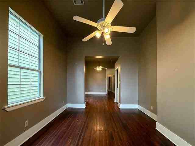 4049 Ulloa St - Photo 3 of 17