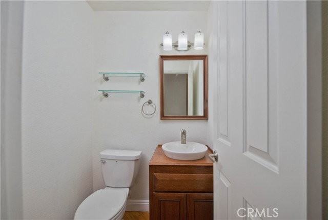 5757 Owensmouth Ave #20 - Photo 7 of 8
