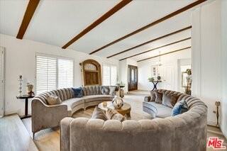 10467 Oakdale Ave - Photo 4 of 8