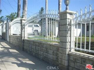 20447 Coulson St - Photo 3 of 8