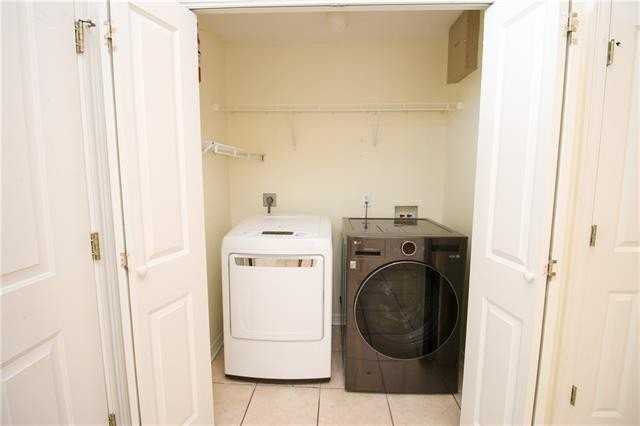 1617 42nd St #D - Photo 5 of 14