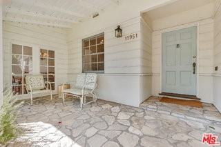 11951 Landale St - Photo 2 of 4