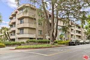 featured image of 4230 Stansbury Ave #105