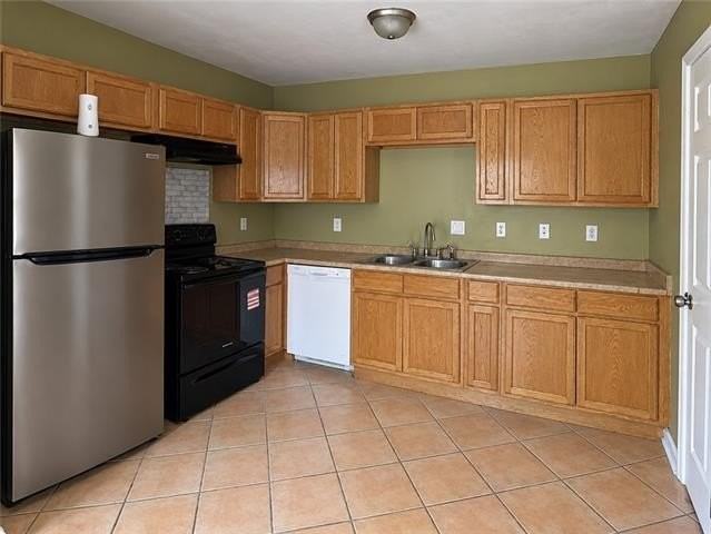 8506 Valor Dr - Photo 3 of 10