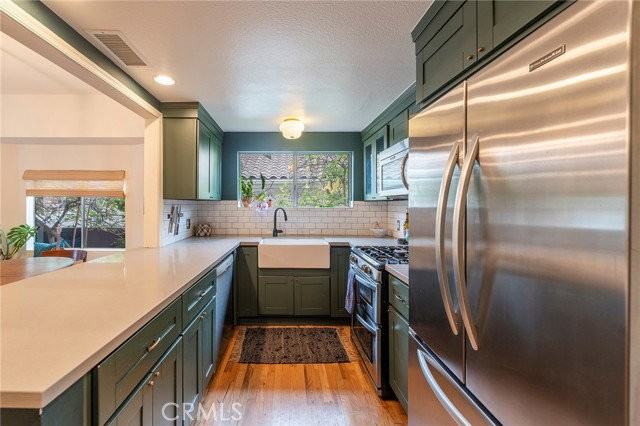 2833 Elm St - Photo 5 of 8