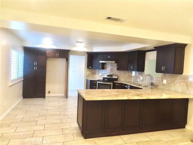9872 Edmore Pl - Photo 4 of 8