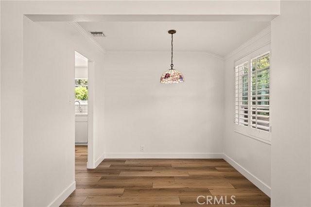 736 N Evergreen St - Photo 7 of 8
