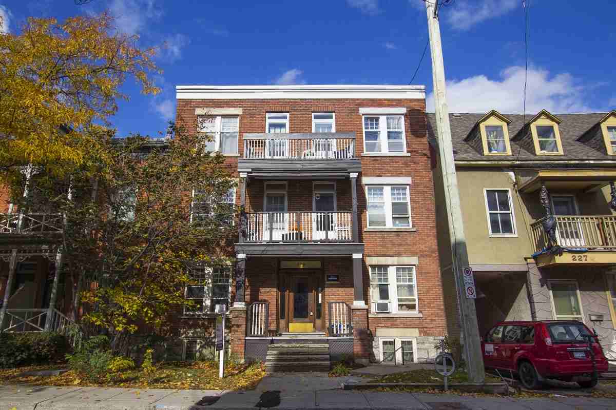 225 St. Patrick Street - Photo 2 of 9