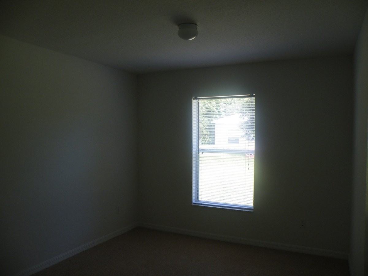 17 Philmont Ln - Photo 3 of 15