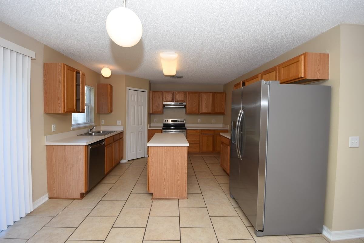 27 Riverdale Ln - Photo 4 of 31
