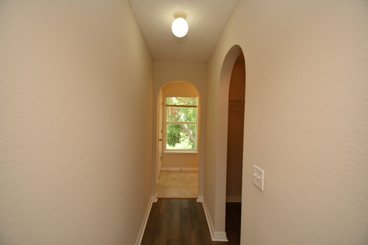 47 Buttermill Dr - Photo 2 of 32