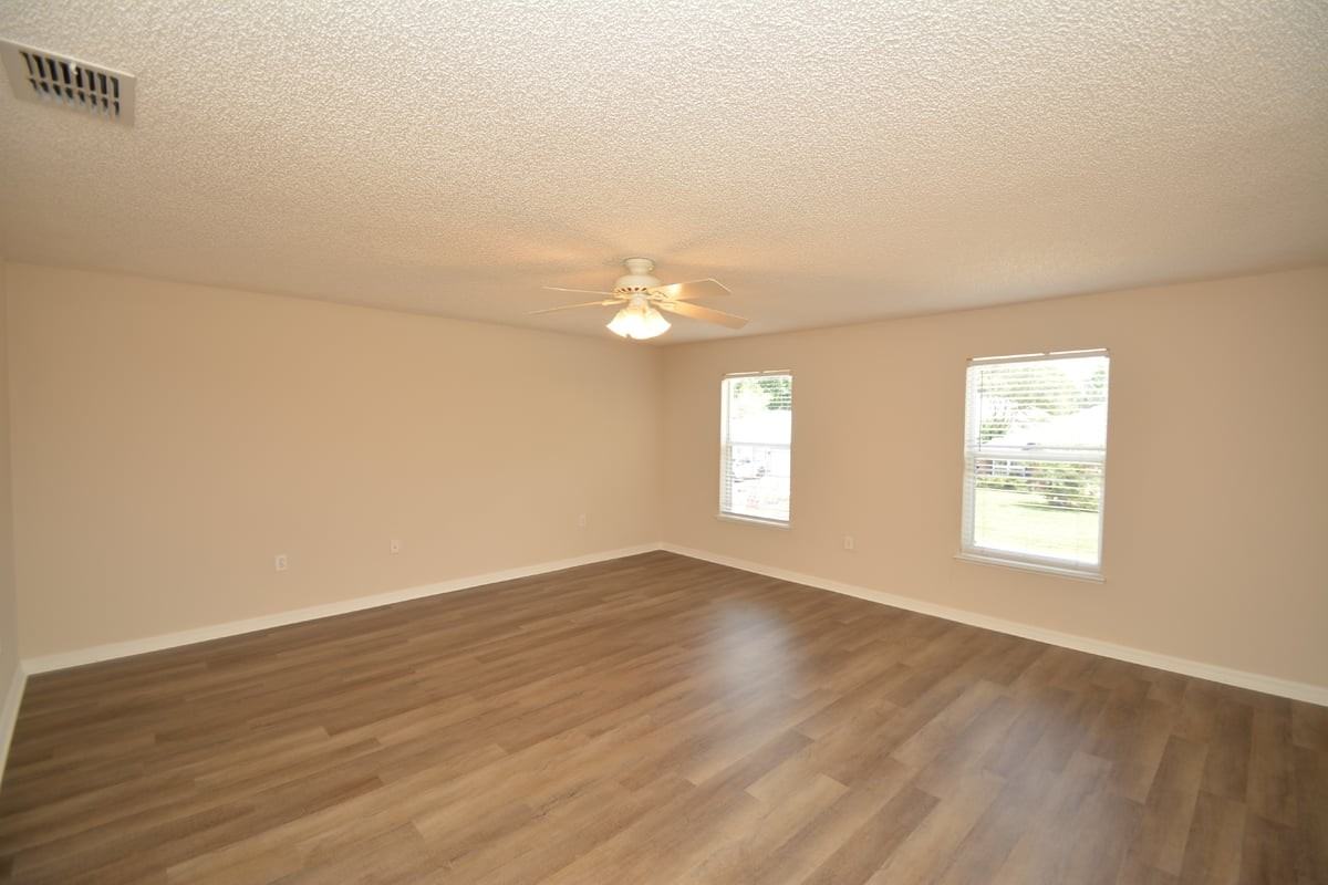 47 Buttermill Dr - Photo 4 of 32