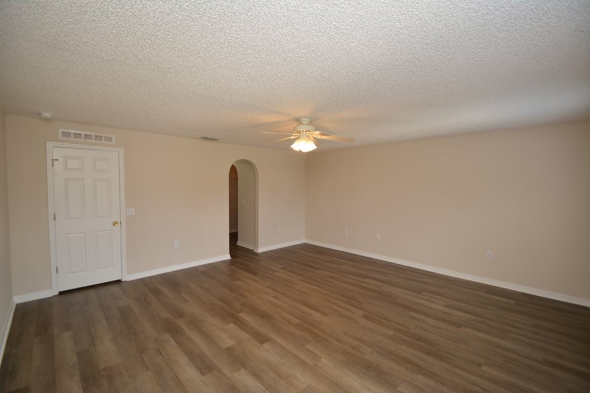 47 Buttermill Dr - Photo 7 of 32