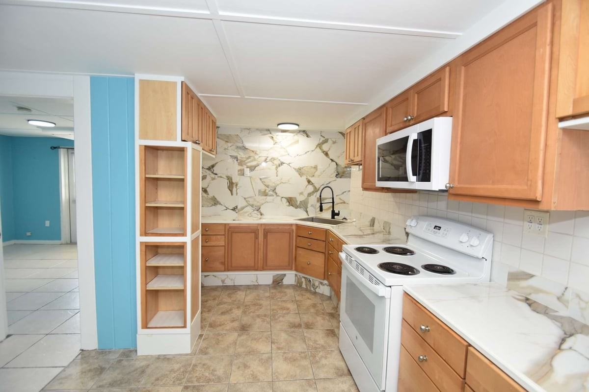511 N Central Ave #A - Photo 7 of 24
