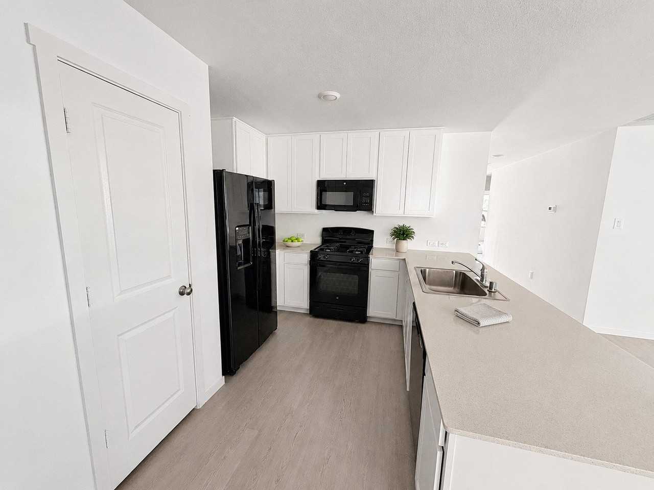 5308 Agalinis Ave - Photo 7 of 11