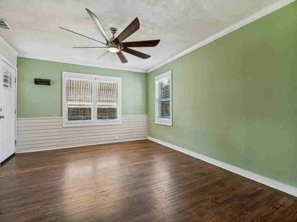 5610 Lyons Rd - Photo 7 of 25