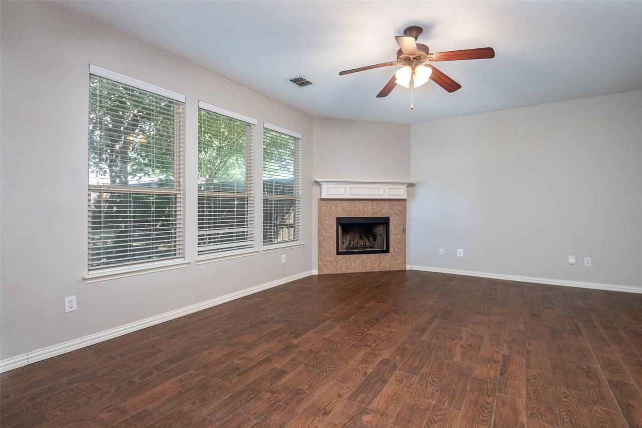 3904 Ironstone Ln - Photo 5 of 18