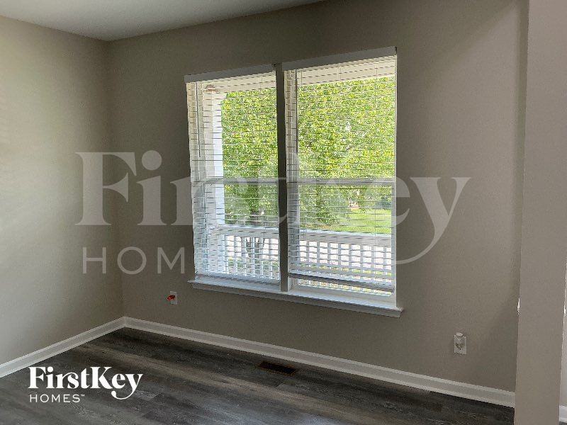 1223 Arbor Greene Dr - Photo 6 of 10