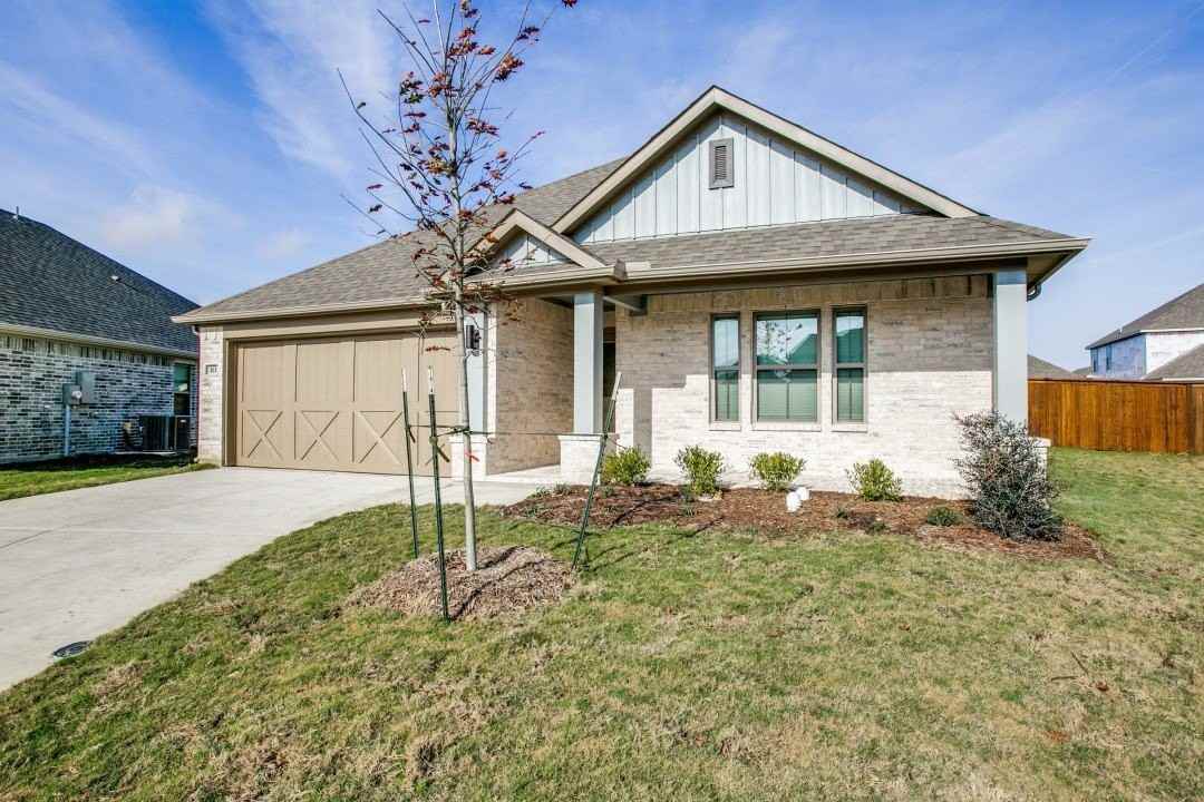 313 Ember Cir - Photo 2 of 25