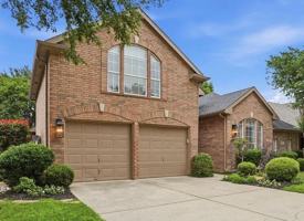 featured image of 1921 Old York Dr