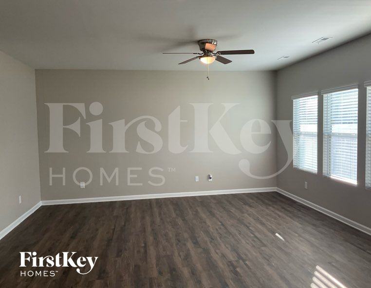 5510 Cobblestone Glen Dr - Photo 2 of 10