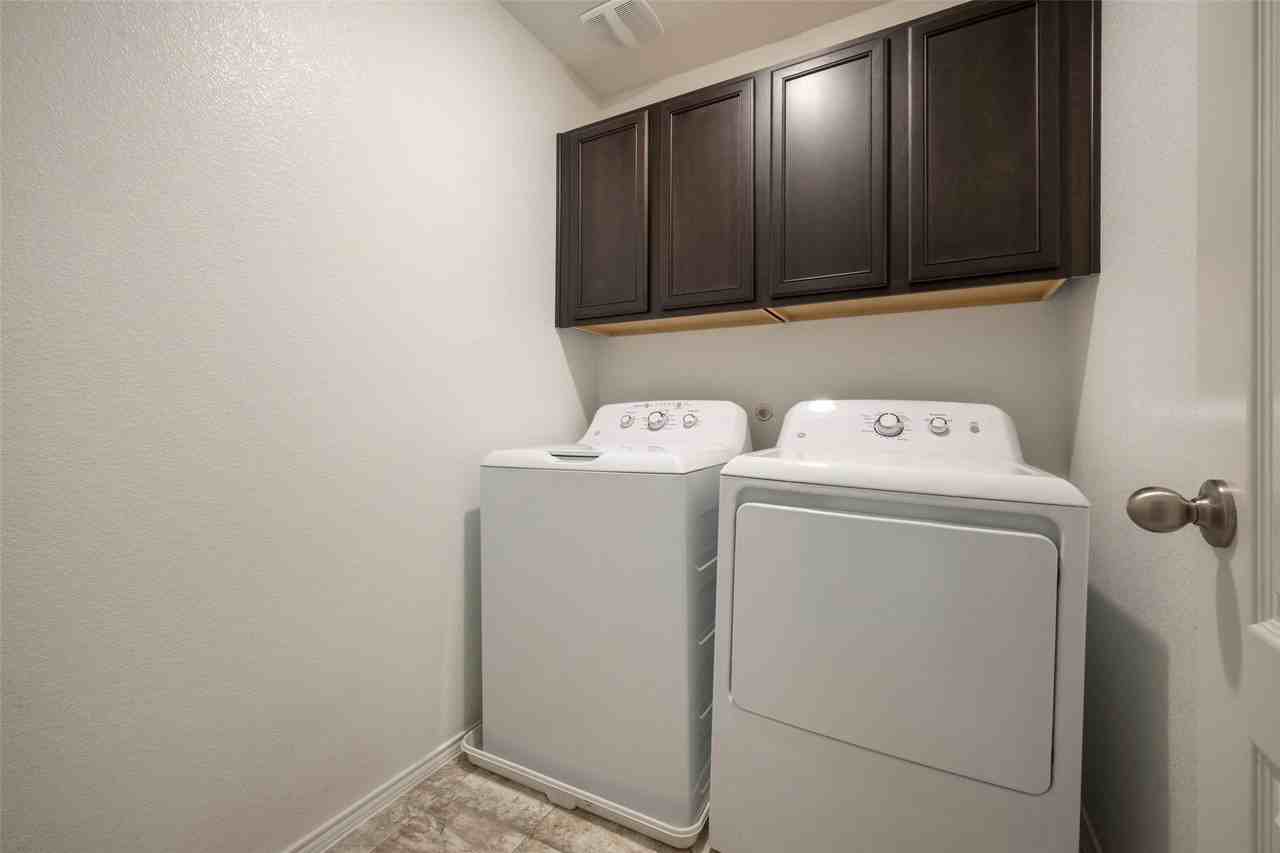 3304 Becker Dr - Photo 7 of 12