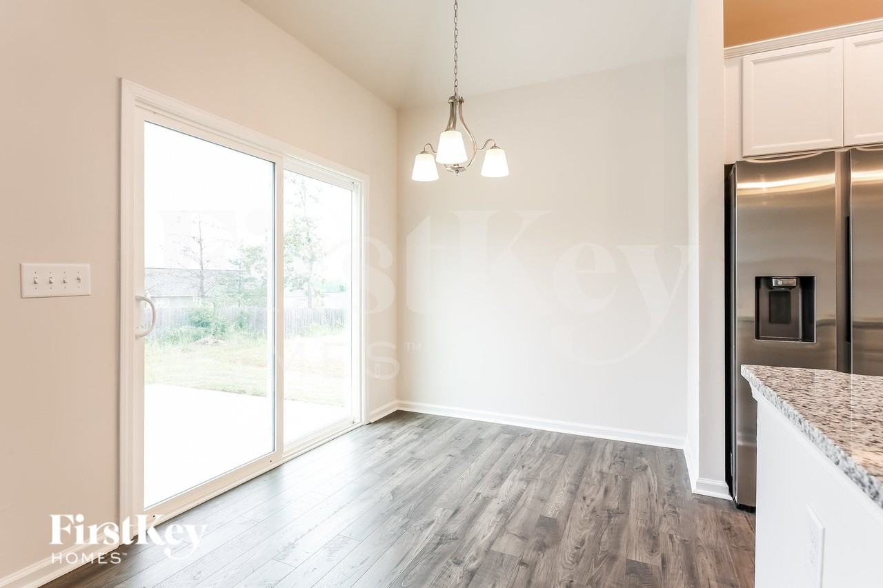 426 Stonefence Dr - Photo 5 of 15