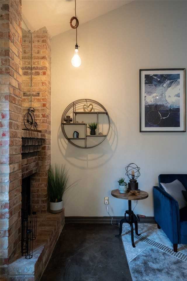 1841 Amber Ln - Photo 3 of 13