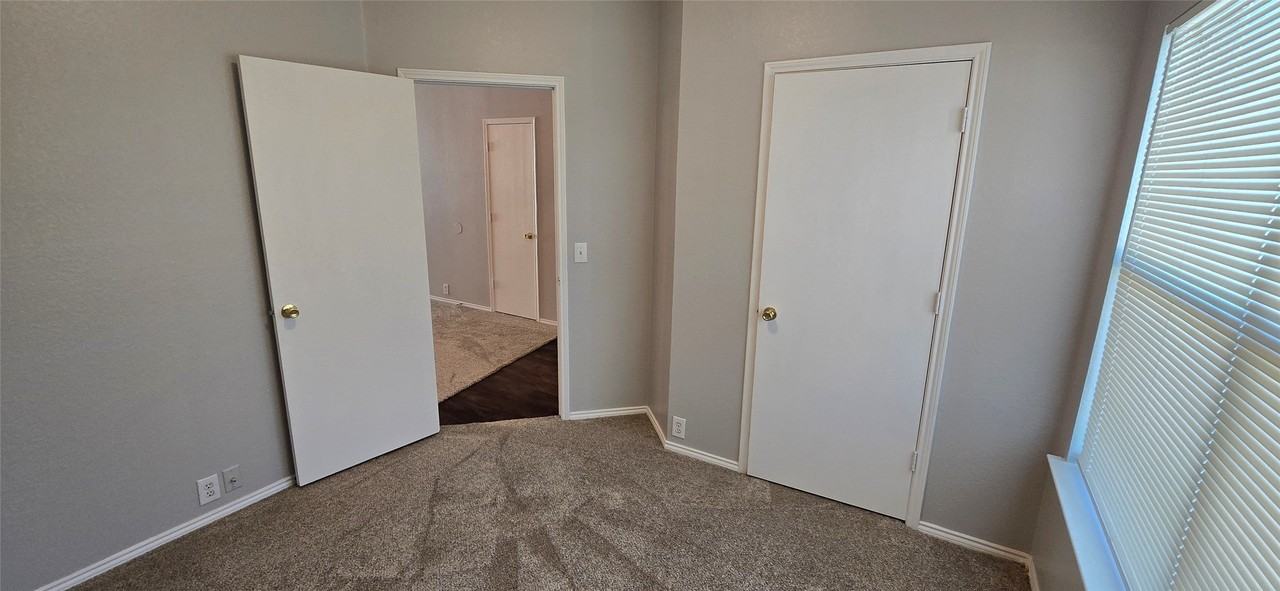 8504 Cactus Patch Way - Photo 7 of 40