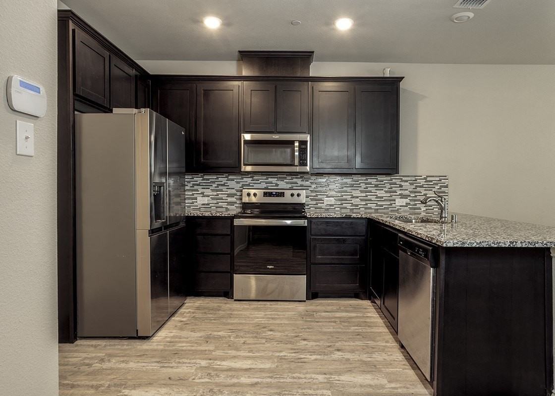 3437 Solana Cir - Photo 4 of 12