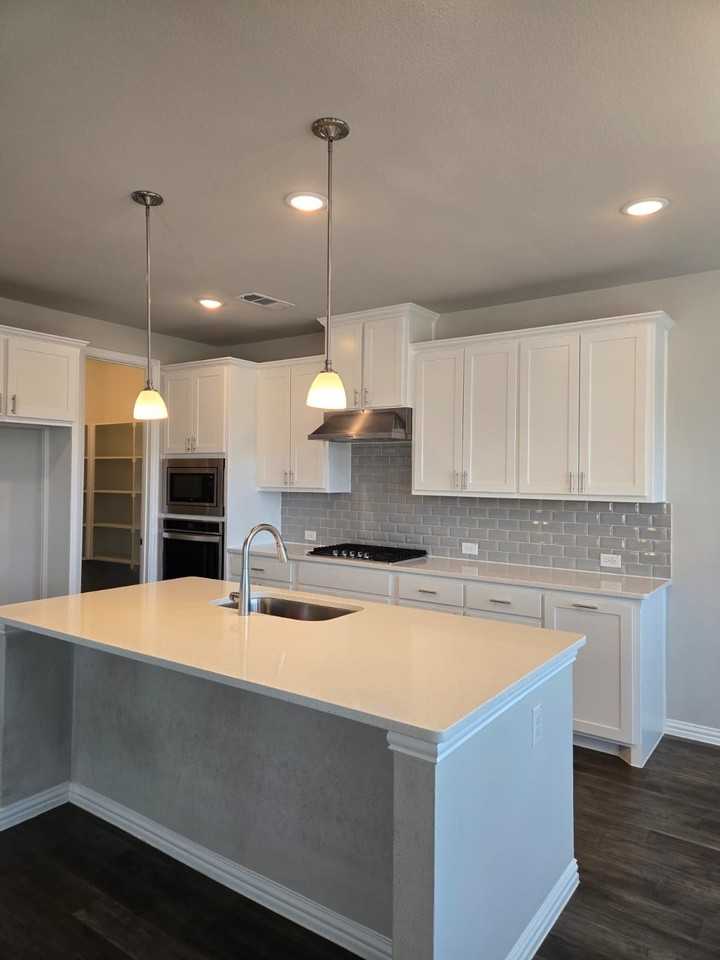 3909 Morel Dr - Photo 4 of 19