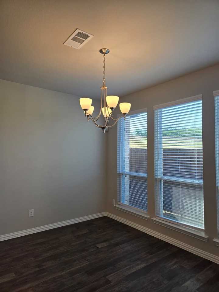 3909 Morel Dr - Photo 6 of 19