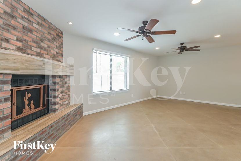 3656 E Sylvane St - Photo 7 of 15