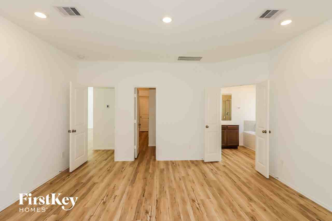 22092 Juniper Crossing Dr - Photo 7 of 15
