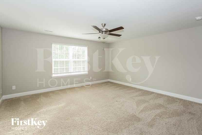 111 Bunker Hill Ln - Photo 6 of 15