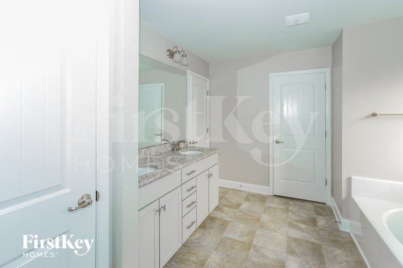 111 Bunker Hill Ln - Photo 7 of 15